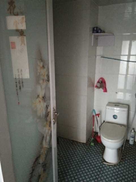 1室1廳1衛, 繁華商圈,近學校,好房出租。