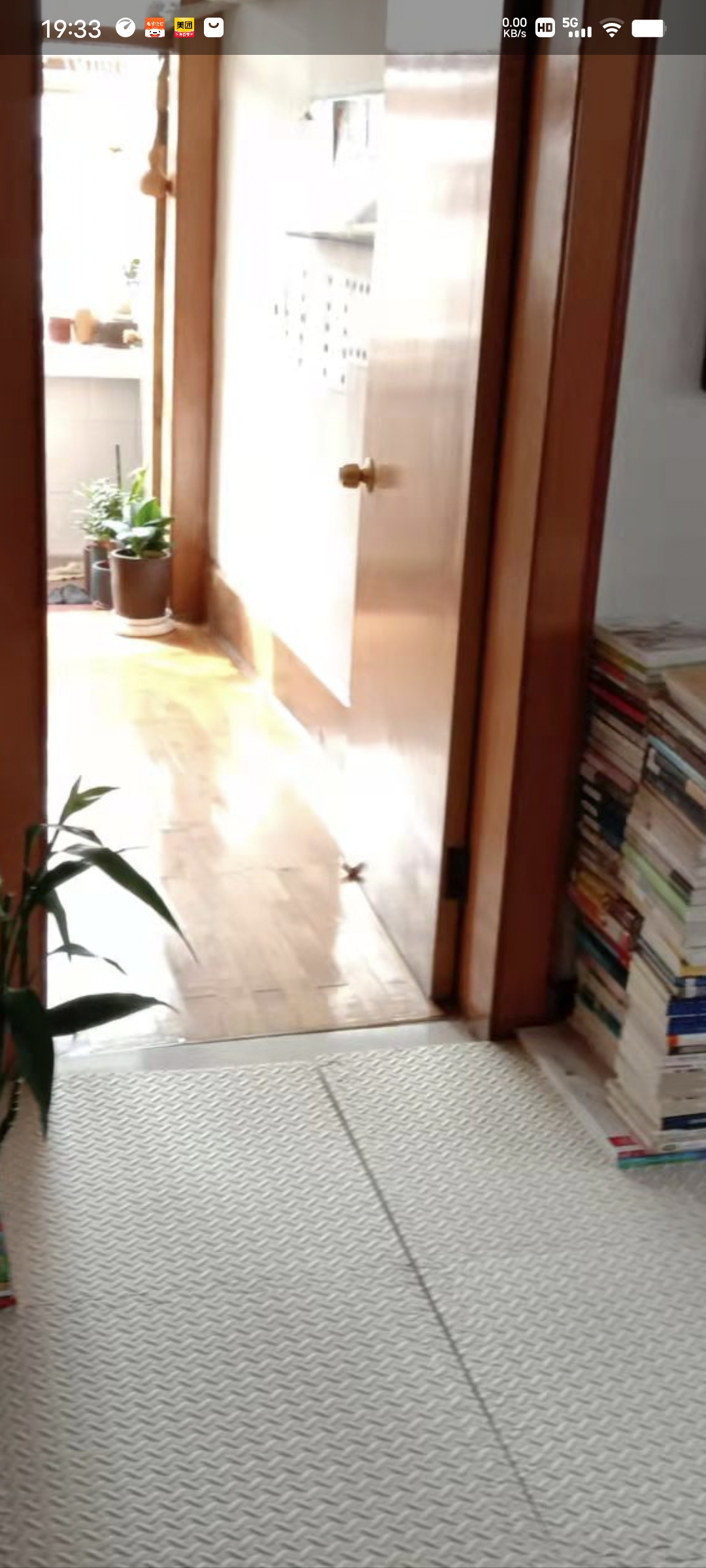 居家自住好房出售！3室2廳1衛(wèi)98萬(wàn)元96m2普通裝修。