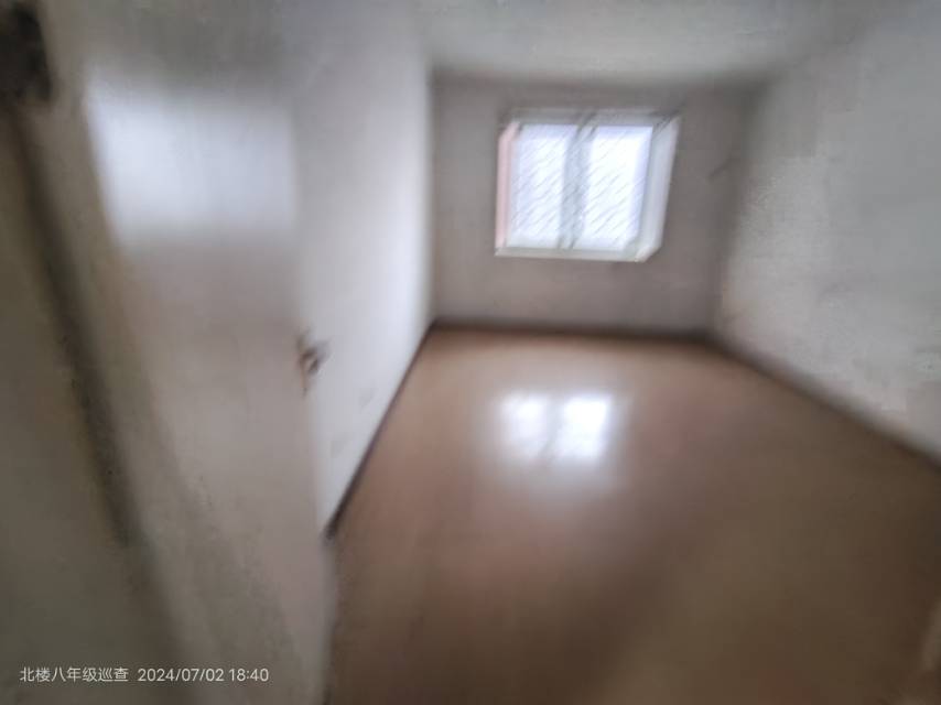 品質小區！3室2廳1衛130m2，拎包入駐，隨時看房。