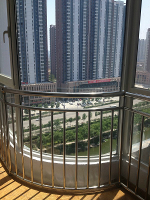 碧水云天中央城，城市的中心地帶