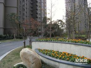愛家豪庭精裝供暖學(xué)區(qū)房?jī)墒覂蓮d一衛(wèi)