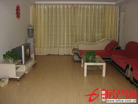 精裝修大戶型三室二廳荊河小區，適合人口多或開公司，拎包即住