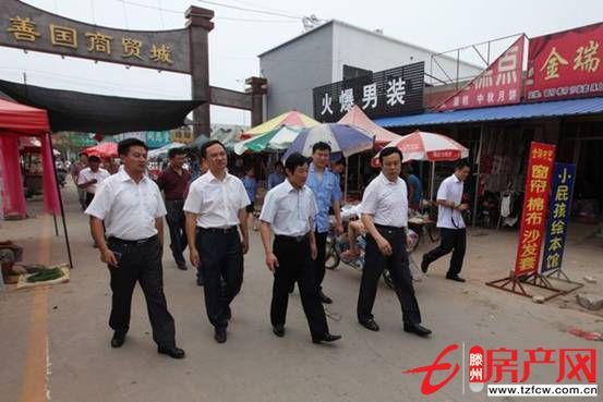善國商貿(mào)城南大門西側(cè)營業(yè)房黃金地段原大愛醫(yī)藥城
