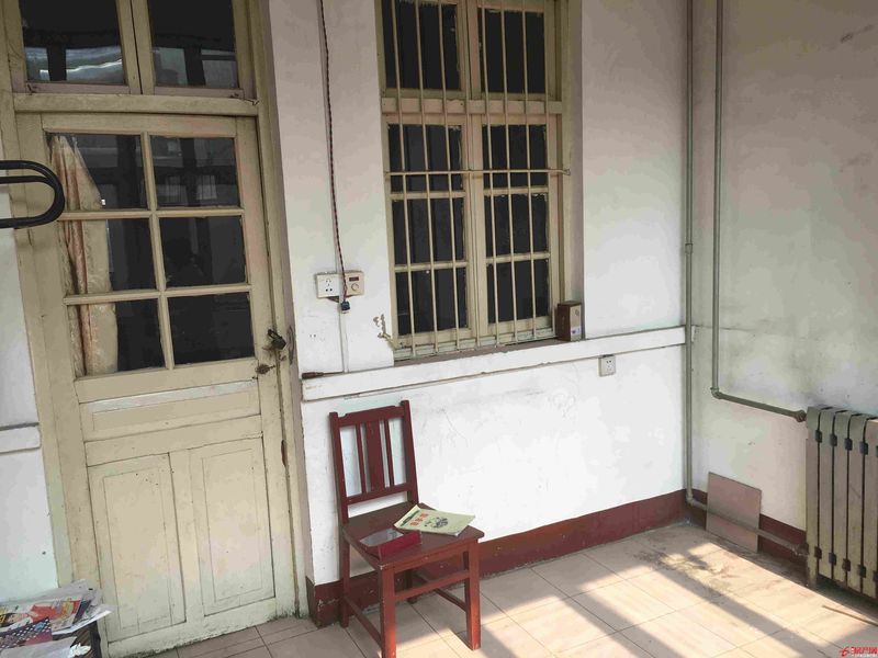 水利局宿舍帶獨院，沿河路，緊靠龍泉廣場
