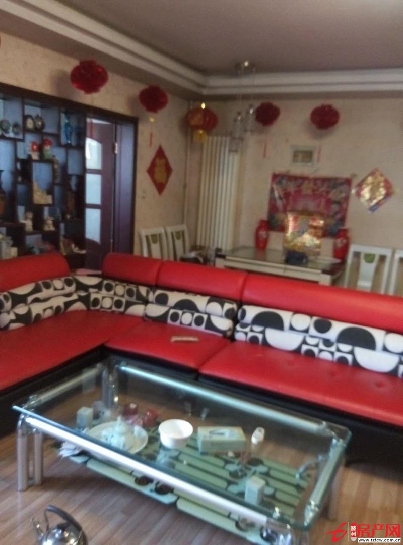 步行街南區小高層，全套家電家具，拎包入住，歡迎實地看房！