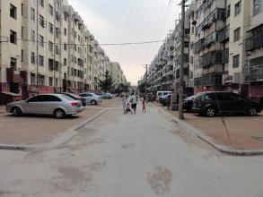 春秋閣小區，農業銀行宿舍，學校房，頂樓，上學方便