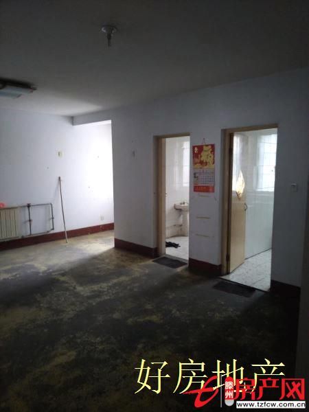 金秀家園,兩室向陽,證滿五年,可以貸款,沒有車位儲(chǔ)藏室