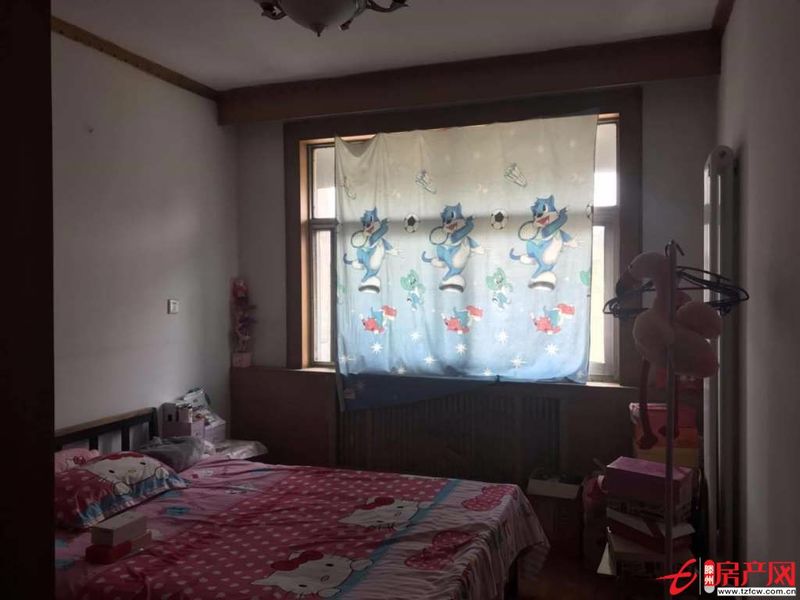 人民醫院西，電廠宿舍，3室2廳，滿五，可貸，送儲藏室