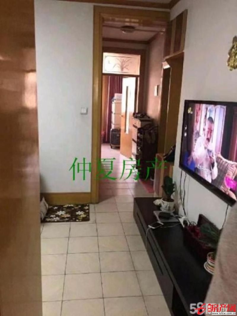 安居小區(qū)三室黃,金三樓可貸款看房方便非誠勿擾