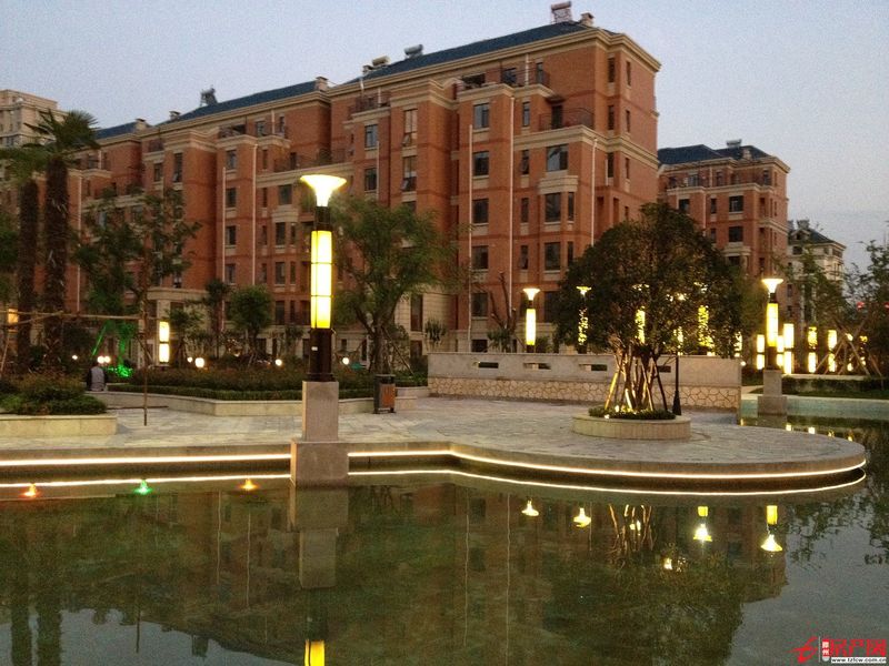 翠湖天地，精裝修全套家電家具，找人品好和愛護房子的租戶。