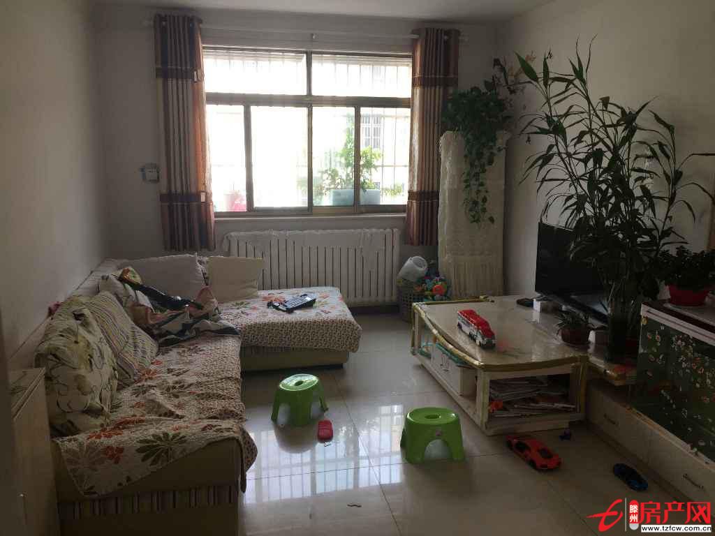 善南小區(qū)樓層戶型特別好樓前車位自帶儲(chǔ)藏室三室朝陽證滿五可貸款