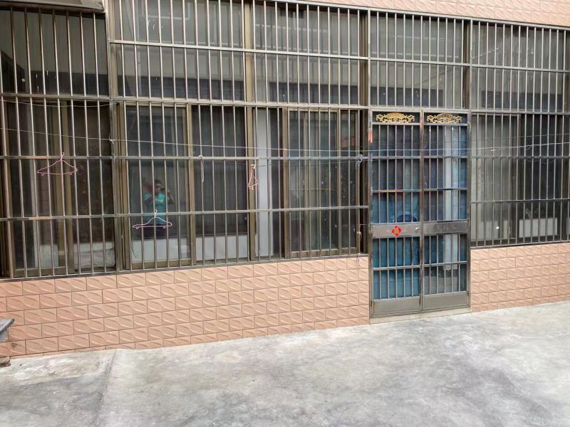 后洪村獨院，普通裝修4室2廳1衛180m2700元/月