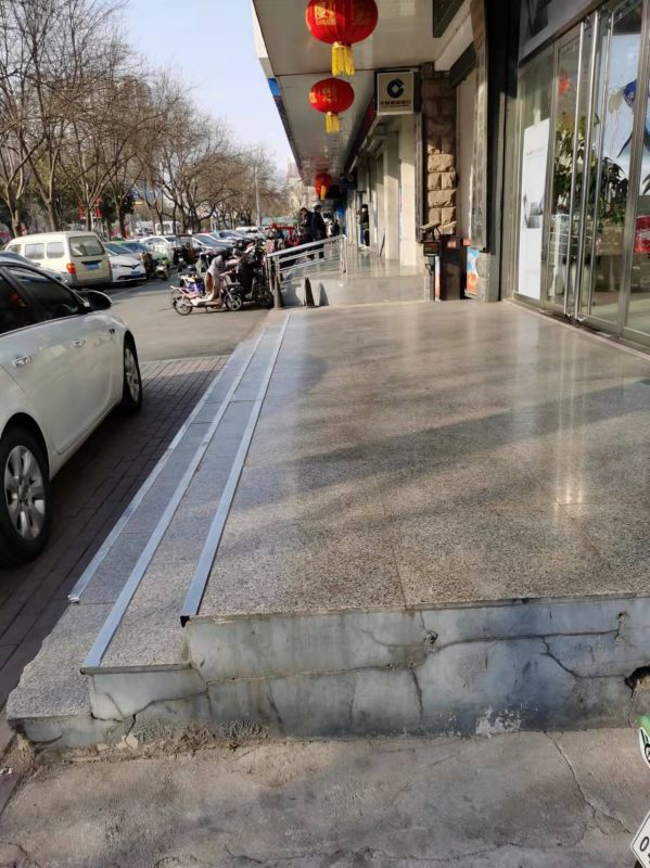 轉讓善國中路三聯家電附近營業房，精裝修65m2 7500元/月